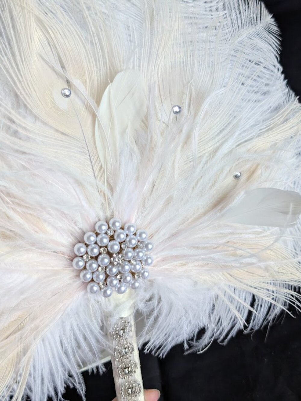 Vintage Style Bridal Feather Bouquet 1920s Ostrich Feather Fan - Picture 2 of 12
